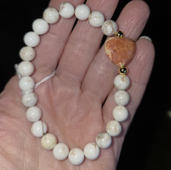 8mm Magnesite With Coral Jade Heart - Picture 2 of 6